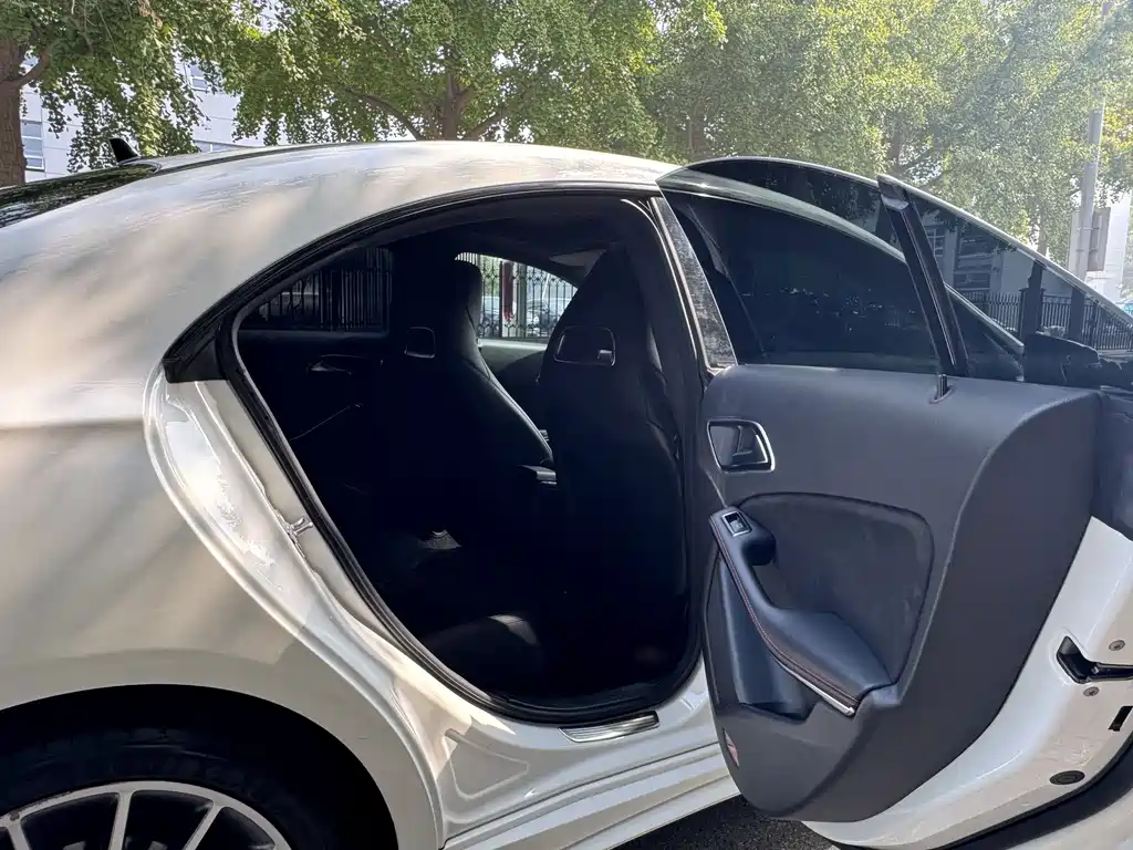 Mercedes-Benz CLA (Import) — миниатюра 11