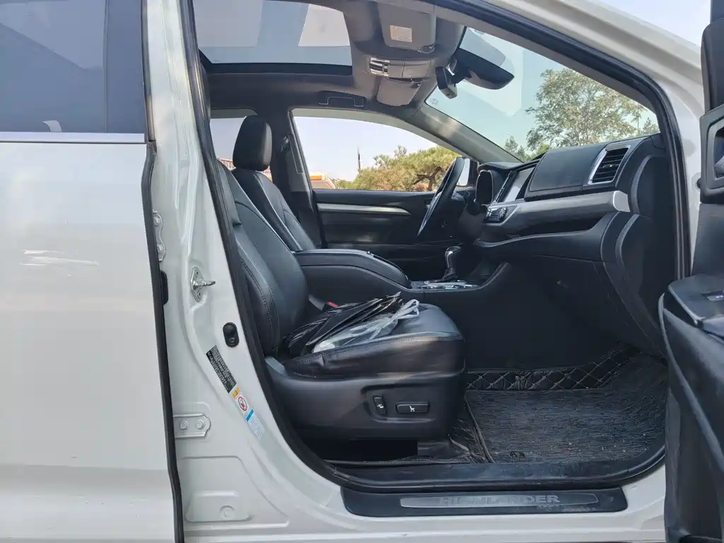 Toyota Highlander — миниатюра 13