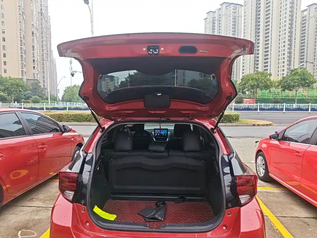 Toyota Yaris L — миниатюра 19
