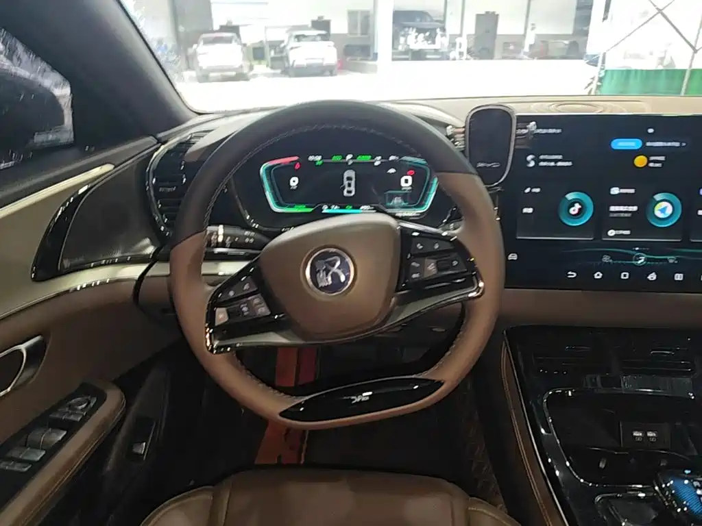 BYD Han — миниатюра 11