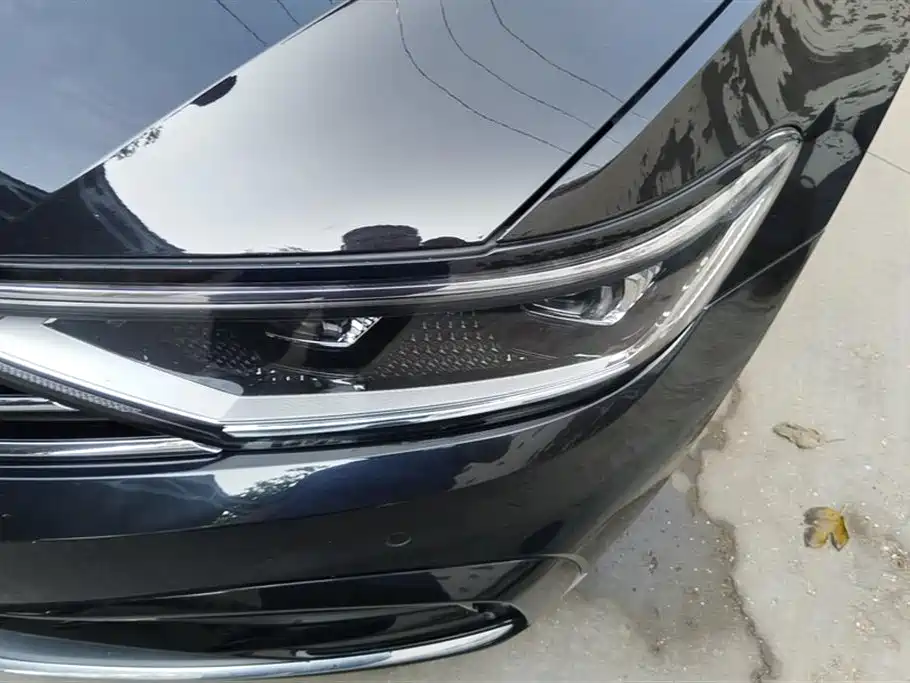 VOLKSWAGEN MAGOTAN GTE PLUG IN HYBRID