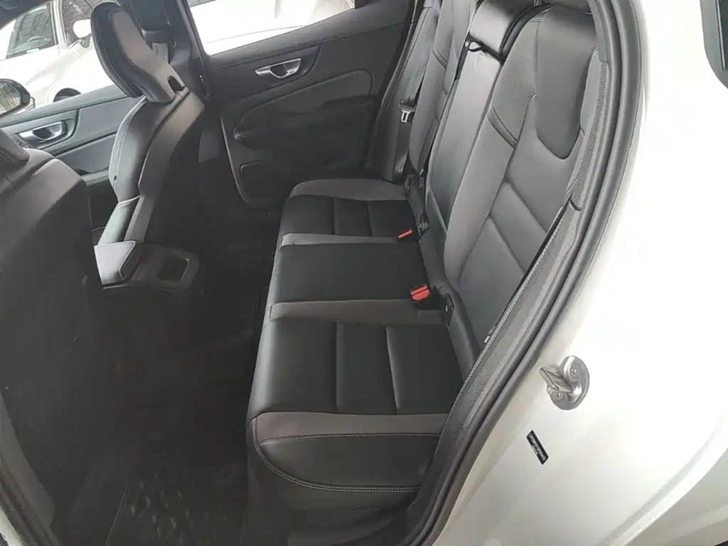 Volvo S60 — миниатюра 17