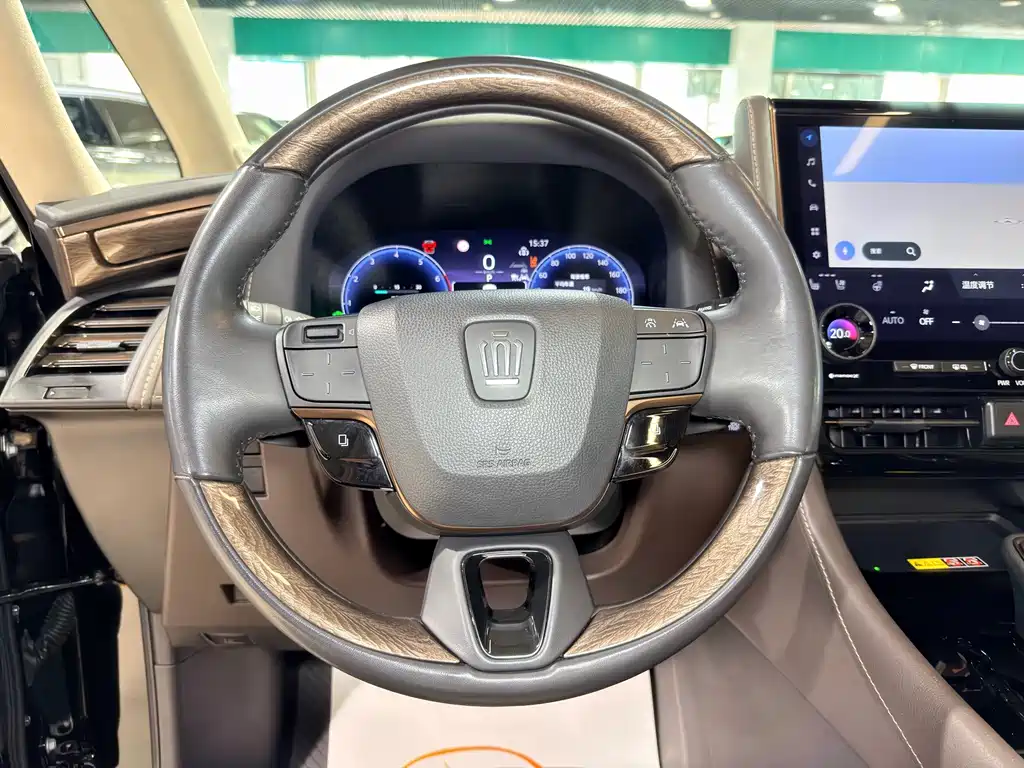 Toyota Vellfire — миниатюра 5
