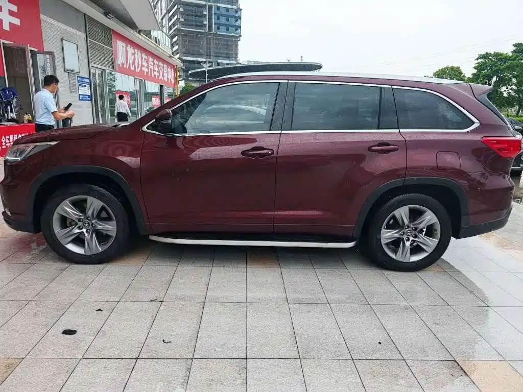 Toyota Highlander — миниатюра 3