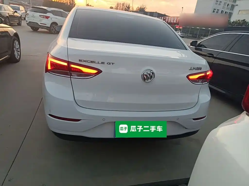 Buick Excelle — миниатюра 6
