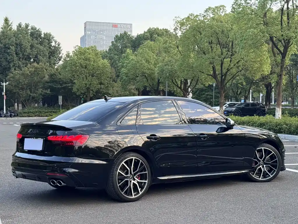 Audi S4 — миниатюра 3