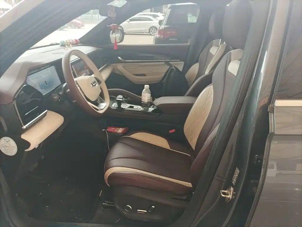 Geely Xingyue L — миниатюра 15