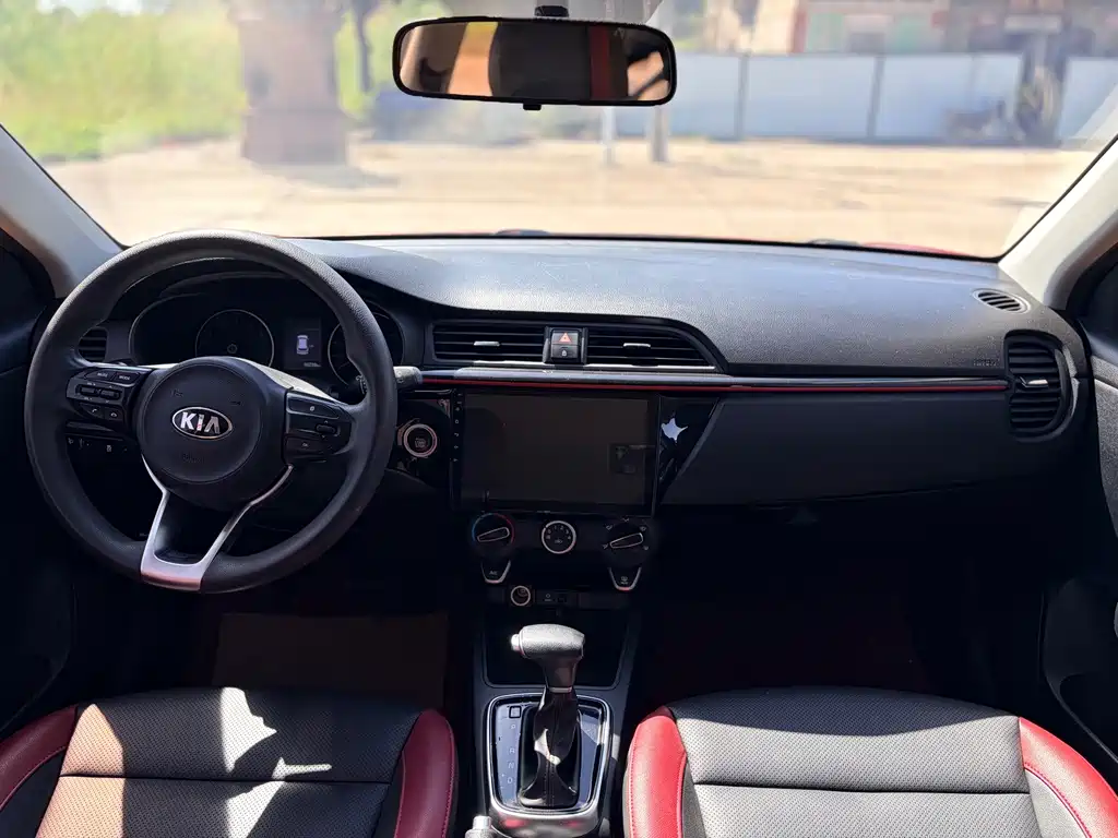 Kia KX Cross — миниатюра 9