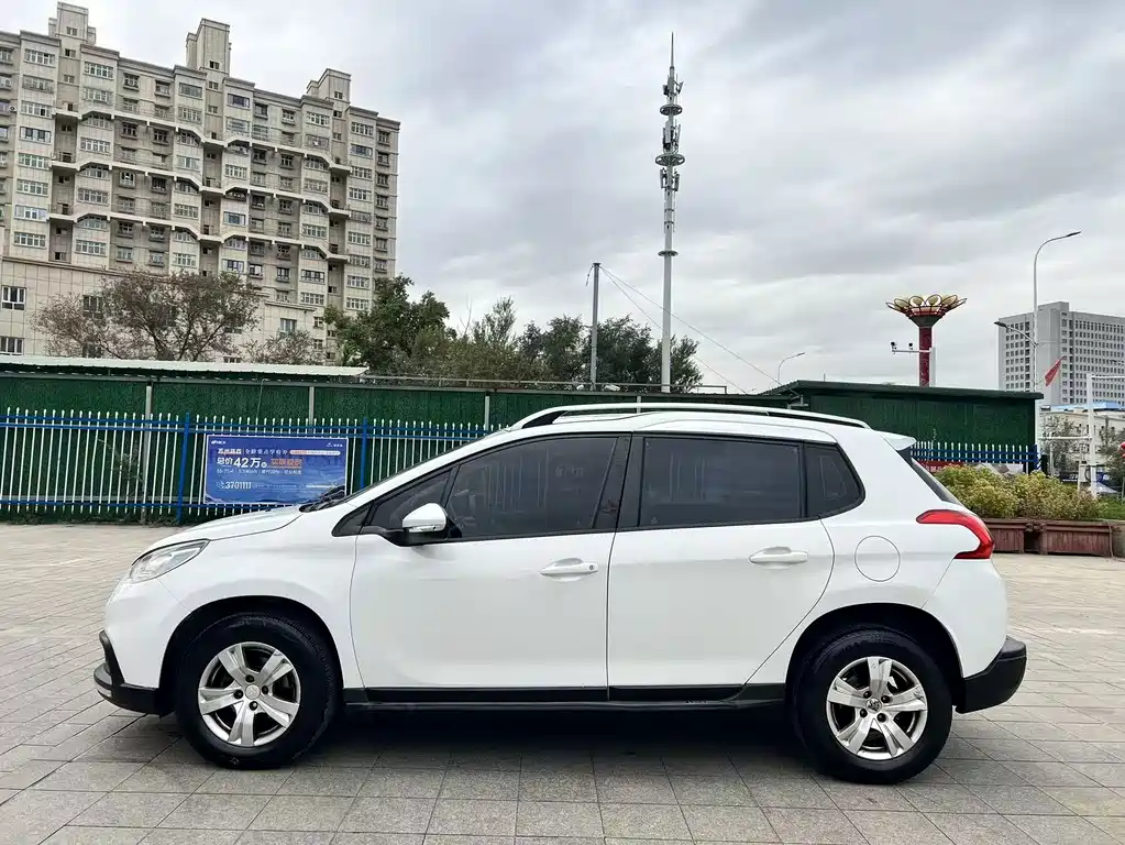 Peugeot 2008 — миниатюра 15