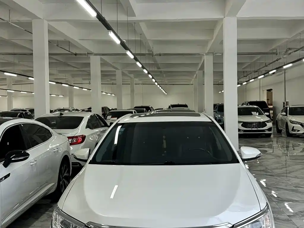 Toyota Camry — миниатюра 4