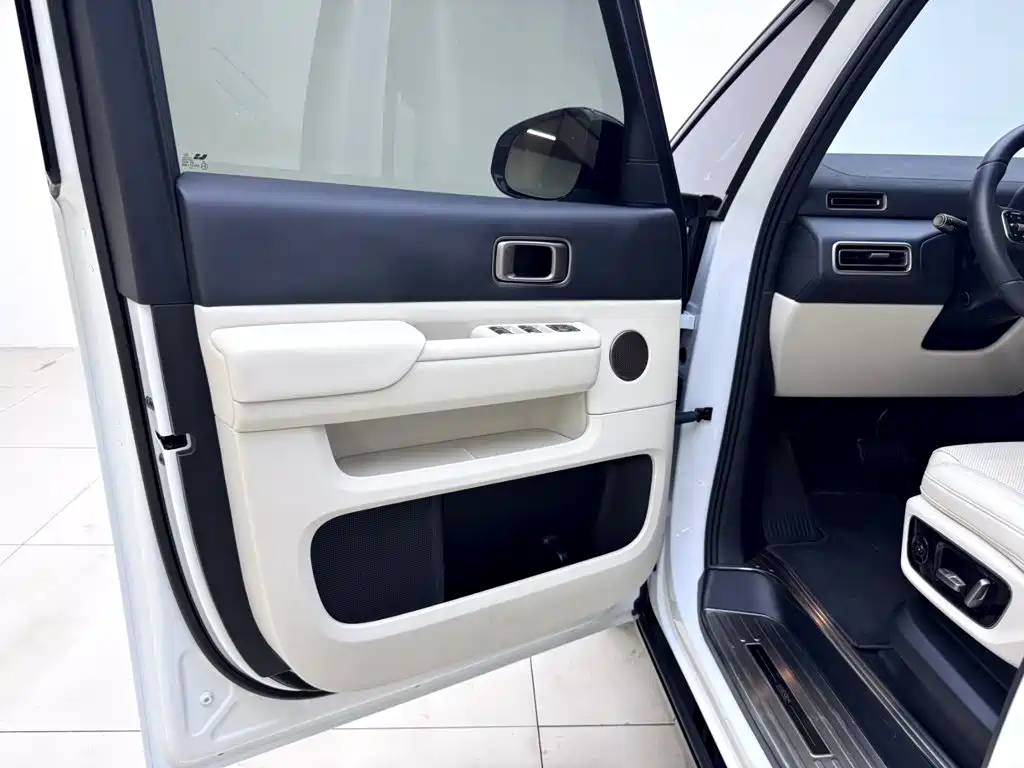 Li Auto Li MEGA — миниатюра 8