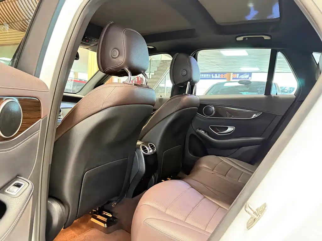 Mercedes-Benz GLC — миниатюра 8