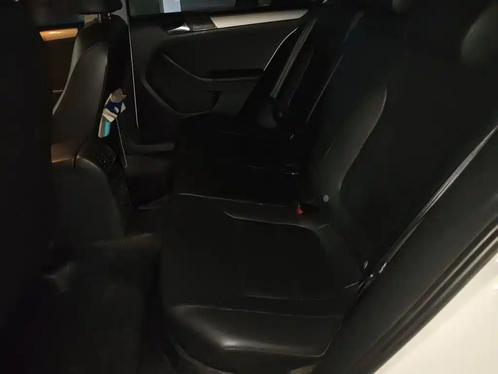 Volkswagen Sagitar — миниатюра 15