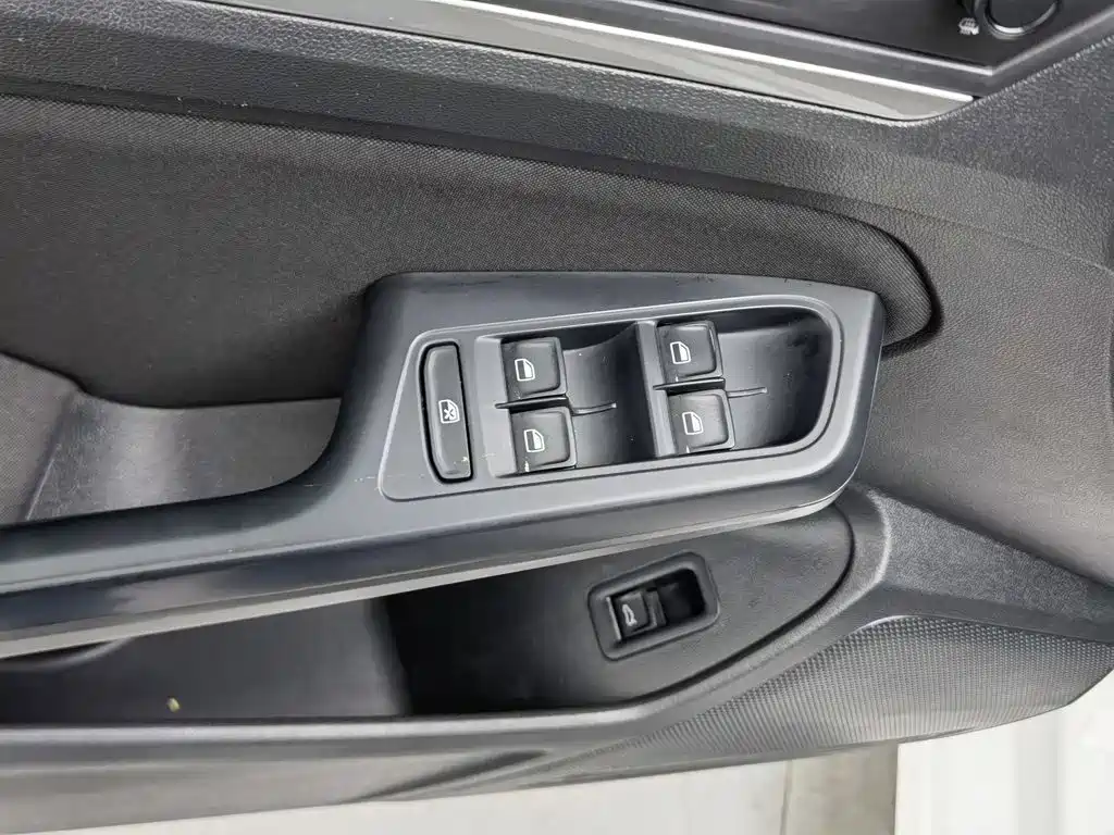 Volkswagen Lamando — миниатюра 9