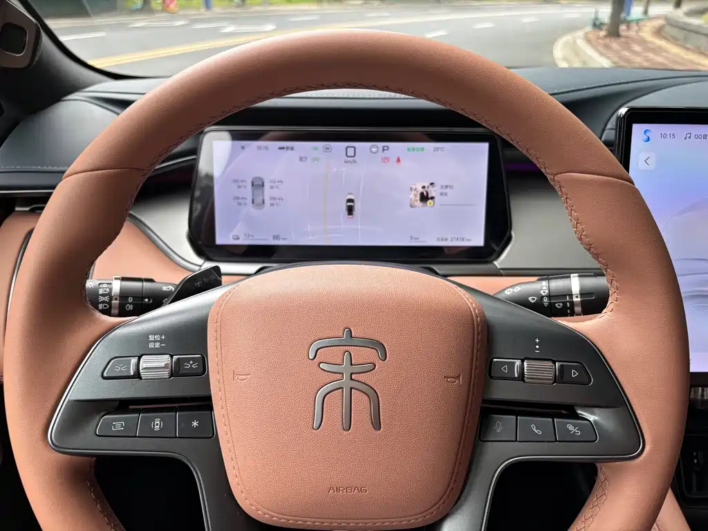 BYD L EV — миниатюра 19