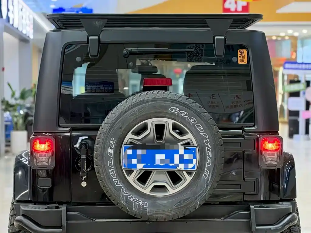 Jeep Wrangler — миниатюра 4