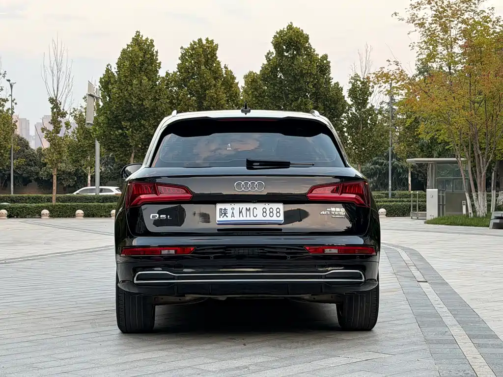 Audi Q5L — миниатюра 5
