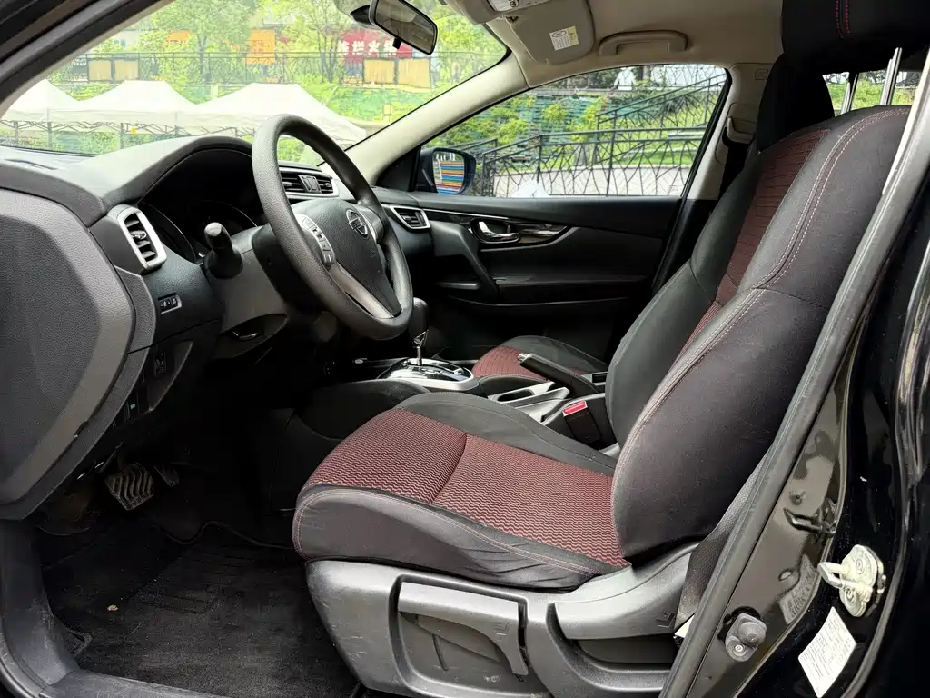 Nissan Qashqai — миниатюра 8