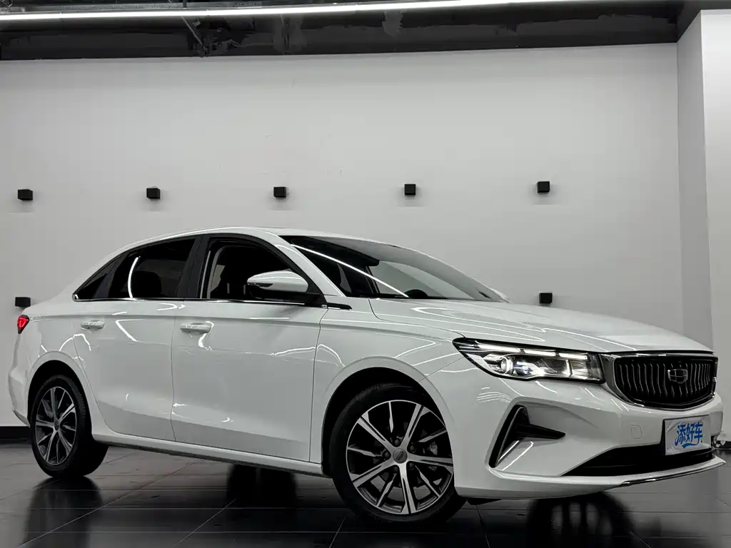 Geely Emgrand — миниатюра 3