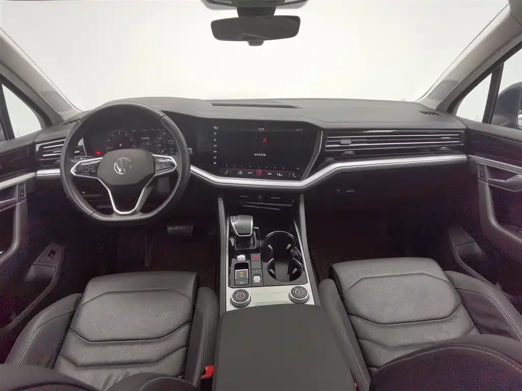 Volkswagen Touareg 2021 2.0TSI