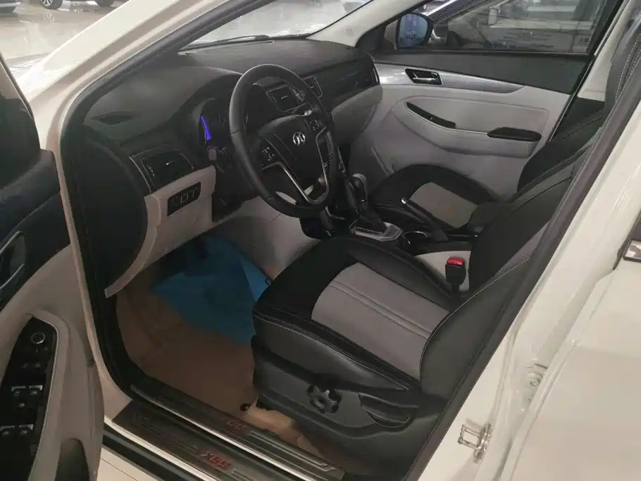 BAIC Senova X55 — миниатюра 9
