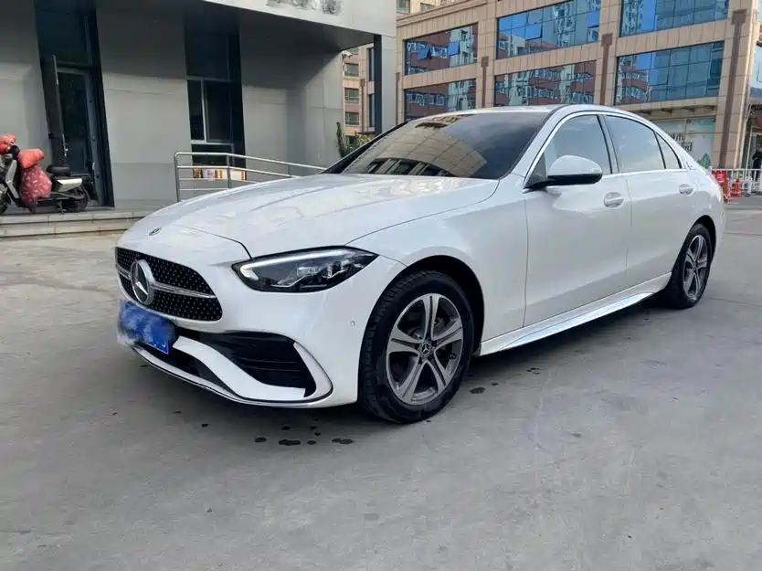 Mercedes-Benz C-Class 2022