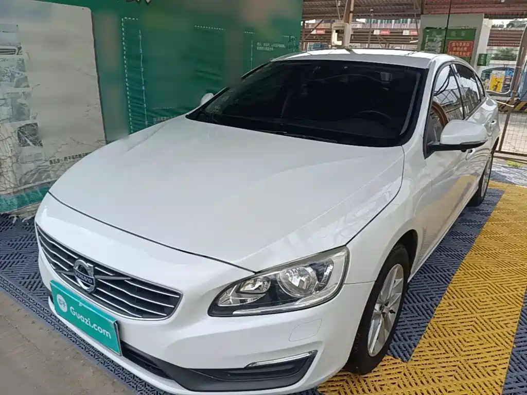 Volvo S60 — миниатюра 2