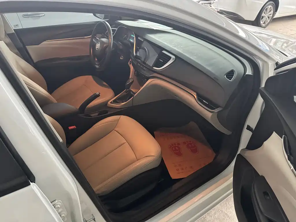 Buick Excelle — миниатюра 9