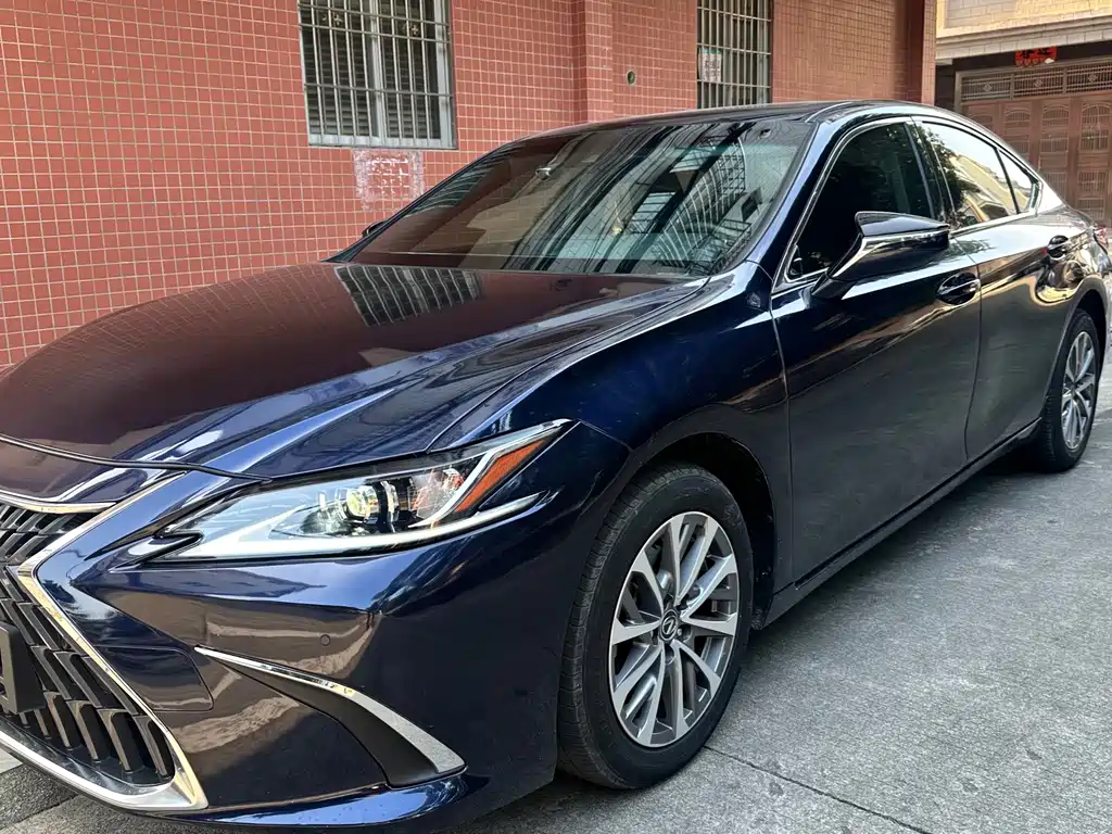 Lexus ES — миниатюра 3