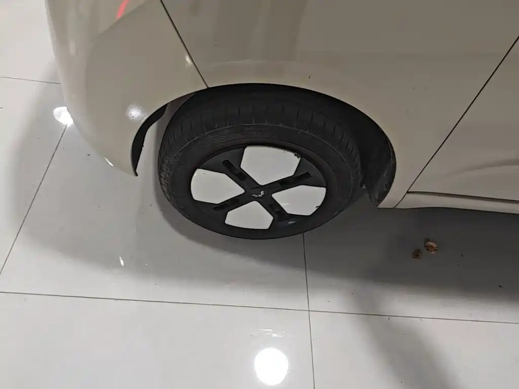 Wuling MINIEV — миниатюра 23