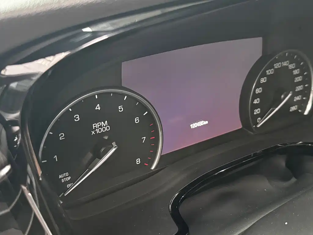 Cadillac XT5 — миниатюра 12