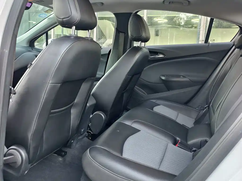 Chevrolet Cruze — миниатюра 5