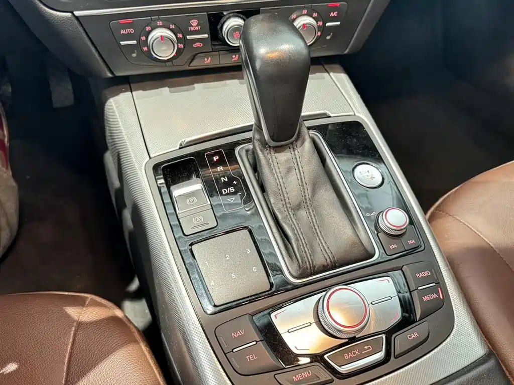 Audi A6L — миниатюра 11