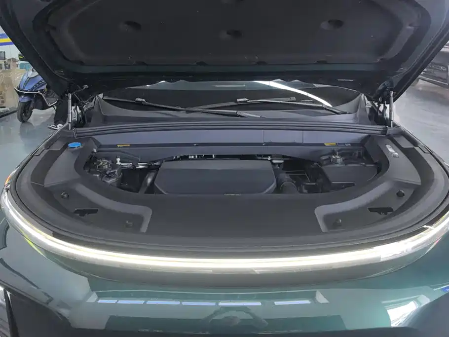 Li Auto Li L9 — миниатюра 10