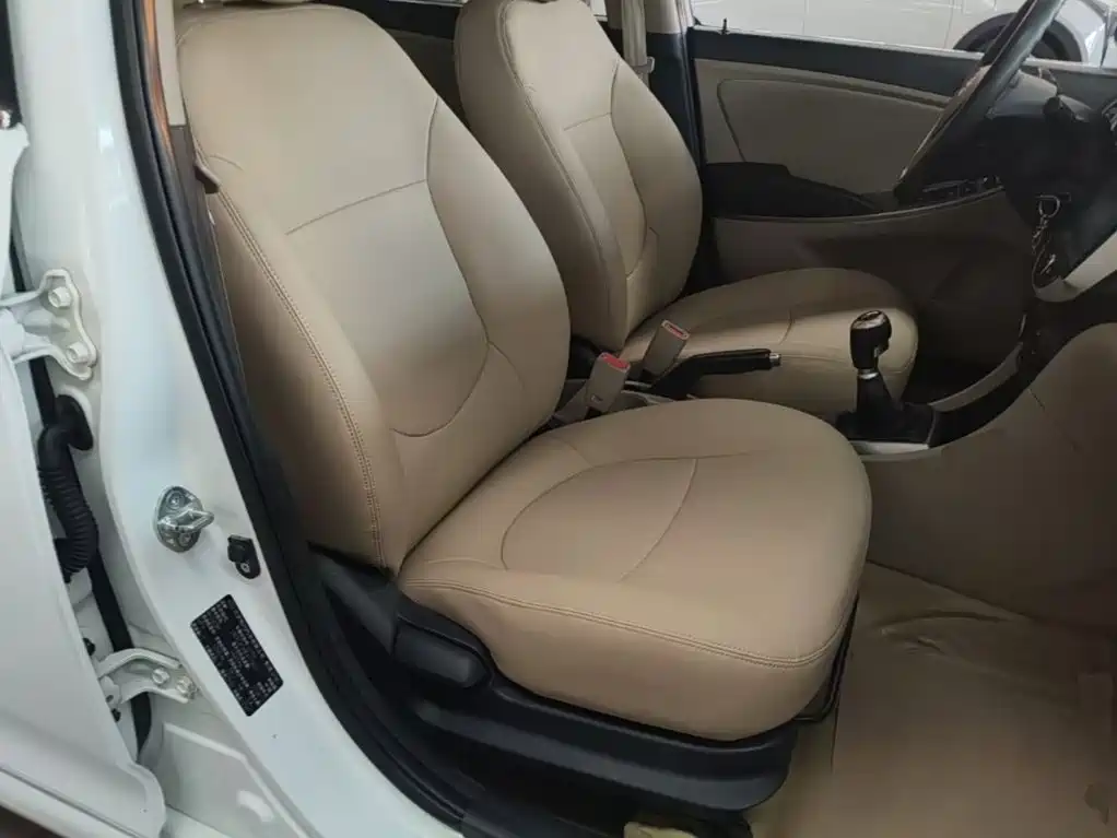 Hyundai Verna — миниатюра 25