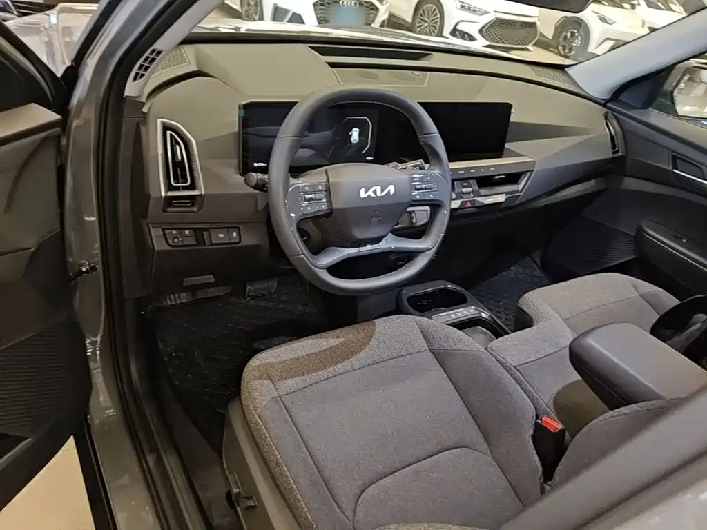 Kia EV5 — миниатюра 10