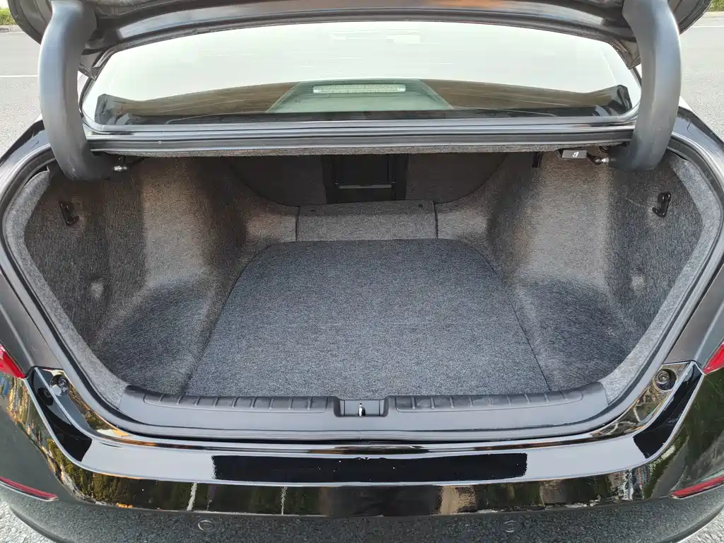 Honda Accord — миниатюра 18