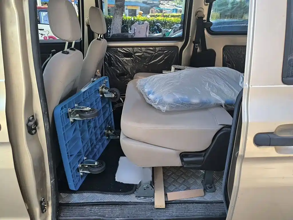 Wuling Hongguang V — миниатюра 15