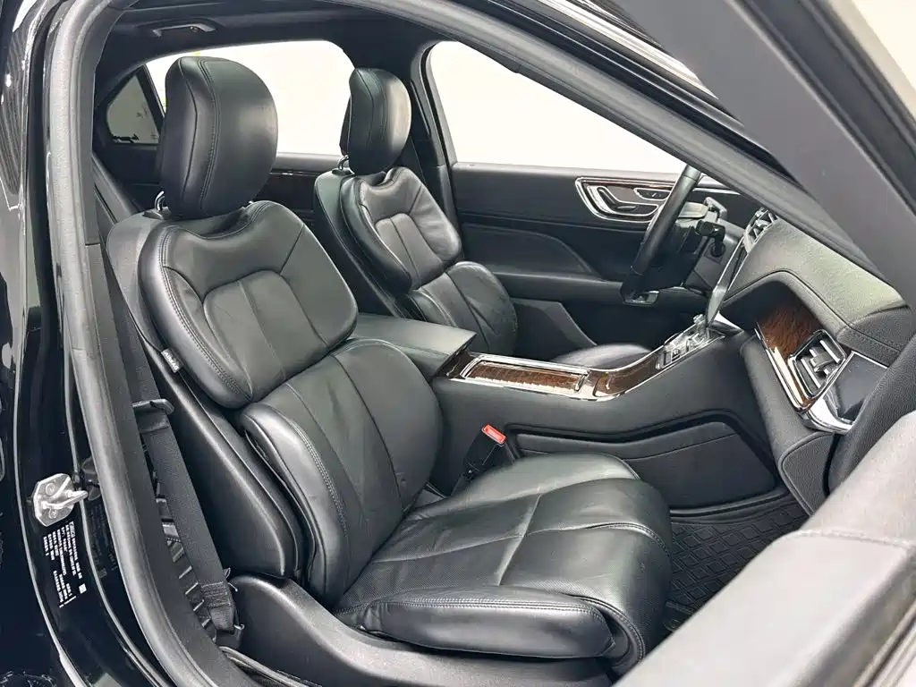 Lincoln Continental — миниатюра 8