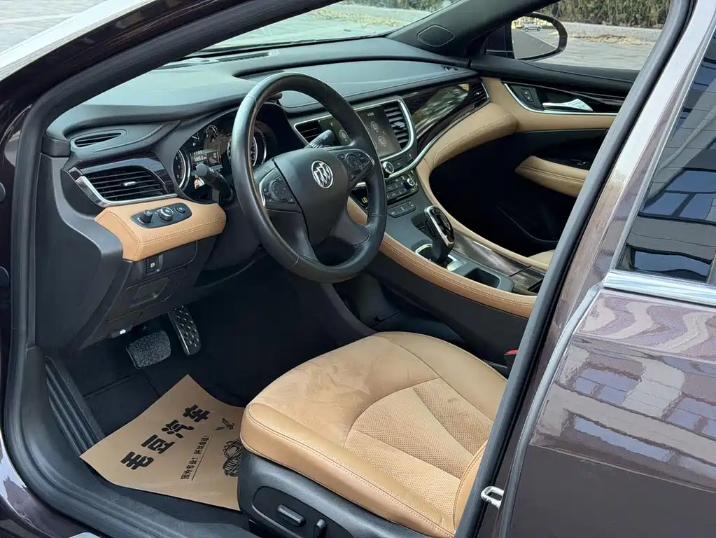 Buick LaCrosse — миниатюра 9