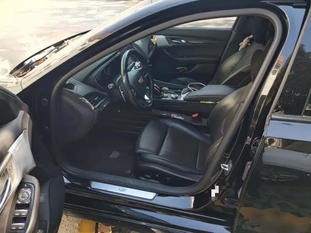 Cadillac CT5 — миниатюра 12