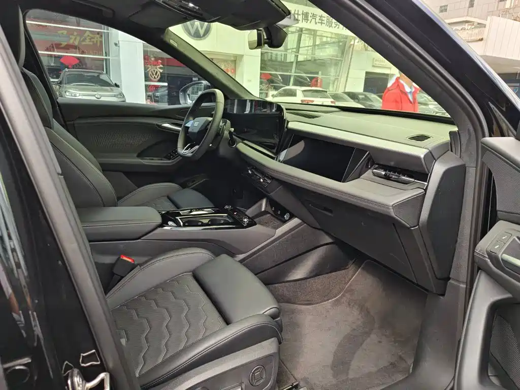 Audi Q6L e-tron — миниатюра 7