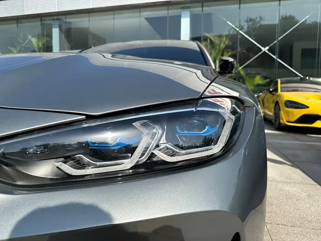 BMW M4 — миниатюра 13
