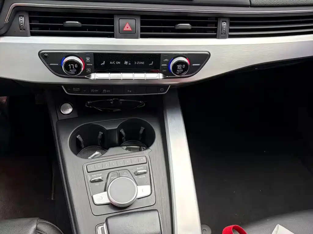 Audi A4L — миниатюра 9