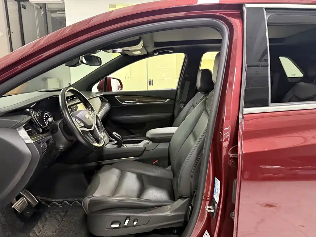 Cadillac XT5 — миниатюра 11