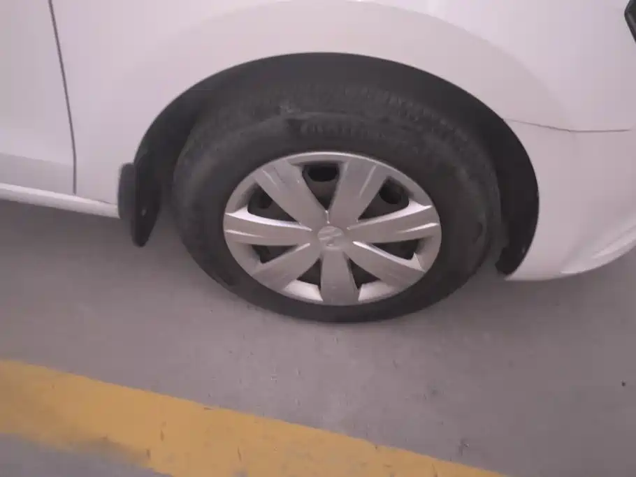 Volkswagen Jetta — миниатюра 6