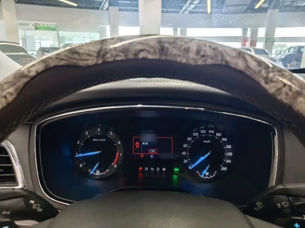 Ford Taurus — миниатюра 4