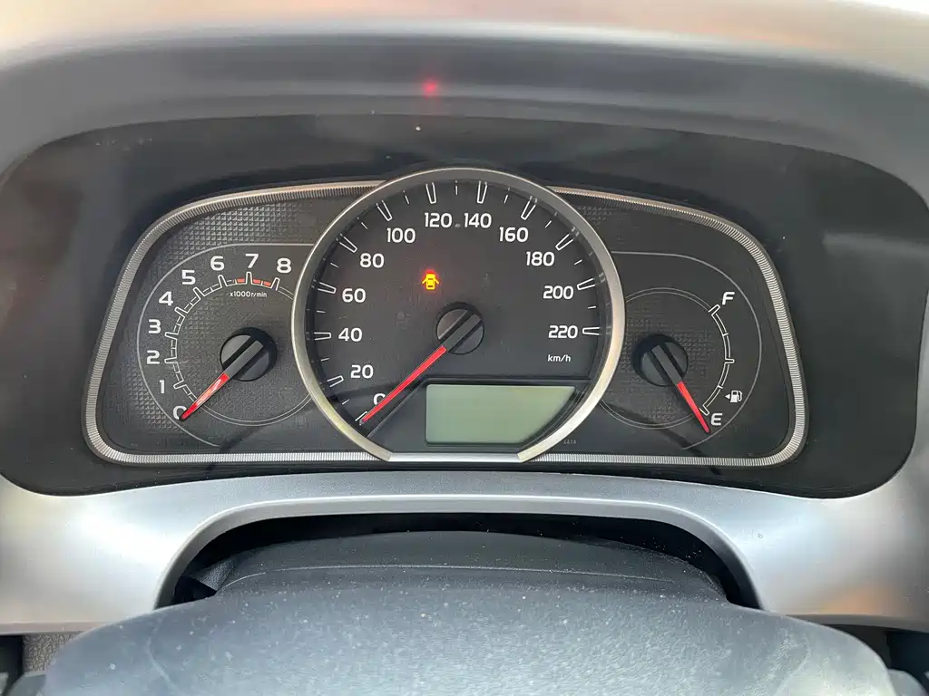 Toyota RAV4 — миниатюра 8