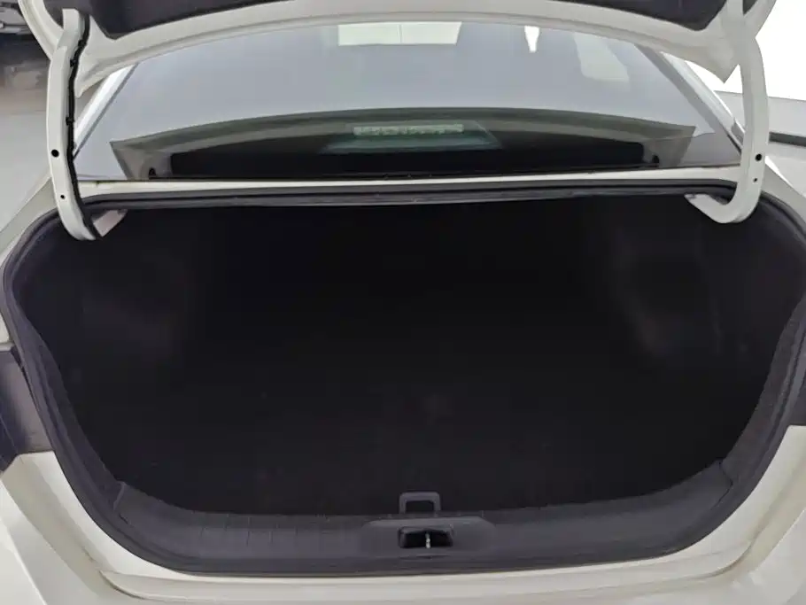 Nissan Teana — миниатюра 4