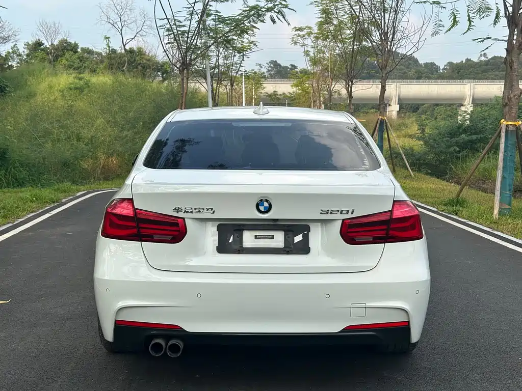 BMW 3 Series — миниатюра 9